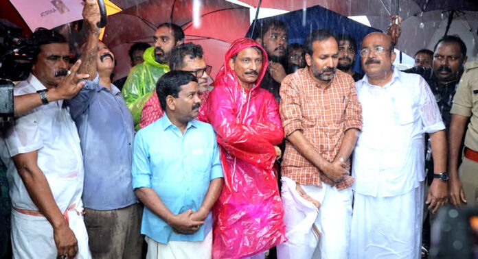 ദുരിതാശ്വാസ ക്യാമ്പുകളില് അവശ്യസഹായം ഉറപ്പാക്കും : മന്ത്രി പി സി വിഷ്ണുനാഥ് ദുരിതാശ്വാസ ക്യാമ്പുകളില് അവശ്യസഹായം ഉറപ്പാക്കും : മന്ത്രി പി സി വിഷ്ണുനാഥ്