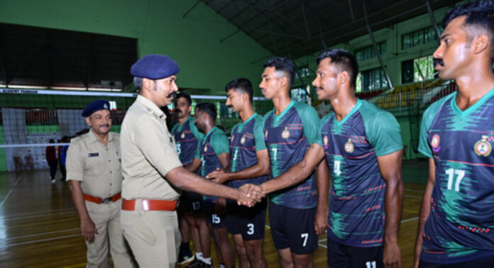 സംസ്ഥാന പോലീസ് മീറ്റ് : വോളിബോൾ മത്സരങ്ങൾ പ്രമാടം ഇൻഡോർ സ്റ്റേഡിയത്തിൽ സമാപിച്ചു സംസ്ഥാന പോലീസ് മീറ്റ് : വോളിബോൾ മത്സരങ്ങൾ പ്രമാടം ഇൻഡോർ സ്റ്റേഡിയത്തിൽ സമാപിച്ചു