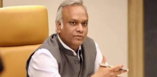 ‘ലാത്തിച്ചാർജ് ഉണ്ടാവുന്നതുവരെ പ്രതിഷേധിക്കട്ടെ’ ; ഉദ്യോഗാർഥികളെ പരിഹസിച്ച് കർണാടക ആഭ്യന്തര മന്ത്രി