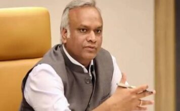‘ലാത്തിച്ചാർജ് ഉണ്ടാവുന്നതുവരെ പ്രതിഷേധിക്കട്ടെ’ ; ഉദ്യോഗാർഥികളെ പരിഹസിച്ച് കർണാടക ആഭ്യന്തര മന്ത്രി