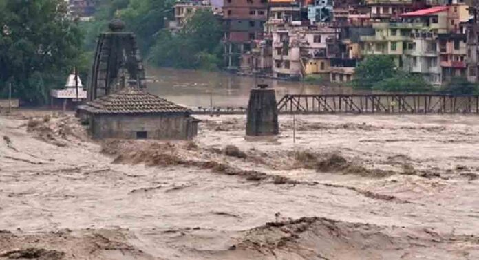 ഉത്തരേന്ത്യയിലും മഴ കനക്കുന്നു ; വടക്കുകിഴക്കൻ സംസ്ഥാനങ്ങളിൽ ഇന്ന് മുതൽ അതിതീവ്ര മഴ ഉത്തരേന്ത്യയിലും മഴ കനക്കുന്നു ; വടക്കുകിഴക്കൻ സംസ്ഥാനങ്ങളിൽ ഇന്ന് മുതൽ അതിതീവ്ര മഴ