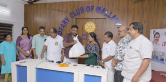 വെള്ളപ്പൊക്ക ദുരിത ബാധിതര്ക്ക് കൈത്താങ്ങായി മല്ലപ്പള്ളി റോട്ടറി കബ്ബ്