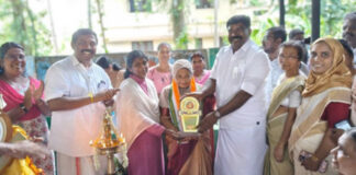 അക്ഷര വെളിച്ചം പകർന്ന 55 വർഷങ്ങൾ : സുഹറാബീവിക്ക് ആദരവ് നല്കി