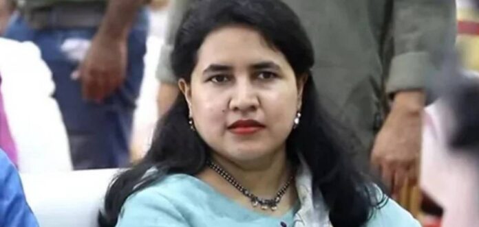 ദുബായിലേക്ക് ഹവാല മാർഗം പണം കൈമാറി; വീണ വിജയനെതിരെ ഗുരുതര ആരോപണങ്ങളുമായി എൻഫോഴ്സ്മെന്റ് ഡയറക്ടറേറ്റ് ദുബായിലേക്ക് ഹവാല മാർഗം പണം കൈമാറി; വീണ വിജയനെതിരെ ഗുരുതര ആരോപണങ്ങളുമായി എൻഫോഴ്സ്മെന്റ് ഡയറക്ടറേറ്റ്