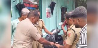 ചിറ്റൂരിലെ എൻഡിഎ സ്ഥാനാർത്ഥിയുടെ ഡ്രൈവറുടെ കയ്യിൽ നിന്ന് രേഖകളില്ലാത്ത 30 ലക്ഷം രൂപ പിടികൂടി