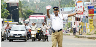 പണം സ്വീകരിക്കുന്ന പോർട്ടൽ പണിമുടക്കി ; ഗതാഗത നിയമ ലംഘനത്തിന് പിഴയടക്കാൻ കഴിയാതെ വാഹന ഉടമകൾ