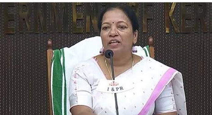 30 കോടി അധികമായി അനുവദിച്ചു ; പിന്നാക്കവിഭാഗം വിദ്യാർഥികളുടെ സ്കോളർഷിപ്പ് കുടിശ്ശിക തീർത്ത് സർക്കാർ 30 കോടി അധികമായി അനുവദിച്ചു ; പിന്നാക്കവിഭാഗം വിദ്യാർഥികളുടെ സ്കോളർഷിപ്പ് കുടിശ്ശിക തീർത്ത് സർക്കാർ