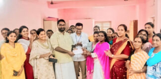 പഴവങ്ങാടി പഞ്ചായത്തിലെ ഹരിത കർമ്മസേന അംഗങ്ങൾക്കുള്ള ഓണം ഉത്സവ ബത്ത വിതരണം ചെയ്തു