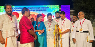 ഉതിമൂട് പൗരാവലിയുടെയും ഡോ.ടൈറ്റസ് മെമ്മോറിയൽ പബ്ലിക് ലൈബ്രറിയുടെയും സംയുക്ത ആഭിമുഖ്യത്തിൽ ഓണാഘോഷം നടന്നു
