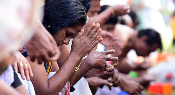 ബലിതർപ്പണത്തിന് എത്തുന്നവർ ശ്രദ്ധിക്കുക , ആലുവയിൽ 13 മണിക്കൂർ ഗതാഗത നിയന്ത്രണം ബലിതർപ്പണത്തിന് എത്തുന്നവർ ശ്രദ്ധിക്കുക , ആലുവയിൽ 13 മണിക്കൂർ ഗതാഗത നിയന്ത്രണം