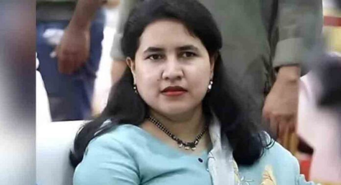 സിഎംആര്എല്-എക്സാലോജിക് ദുരൂഹ സാമ്പത്തിക ഇടപാട് ; 85 ലക്ഷം കൈമാറിയത് ആർക്ക്? വീണക്കെതിരെ പുതിയ കേസ് രജിസ്റ്റർ ചെയ്യും സിഎംആര്എല്-എക്സാലോജിക് ദുരൂഹ സാമ്പത്തിക ഇടപാട് ; 85 ലക്ഷം കൈമാറിയത് ആർക്ക്? വീണക്കെതിരെ പുതിയ കേസ് രജിസ്റ്റർ ചെയ്യും