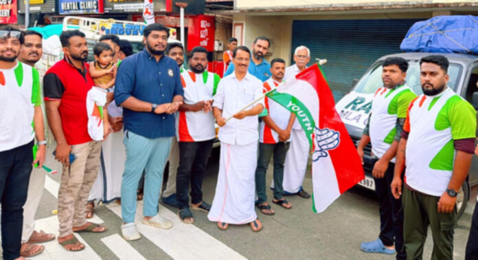 റാന്നിയില് പ്രളയം ബാധിച്ച വീടുകളിൽ തലയിണകൾ വിതരണം ചെയ്ത് യൂത്ത് കോൺഗ്രസ് റാന്നിയില് പ്രളയം ബാധിച്ച വീടുകളിൽ തലയിണകൾ വിതരണം ചെയ്ത് യൂത്ത് കോൺഗ്രസ്