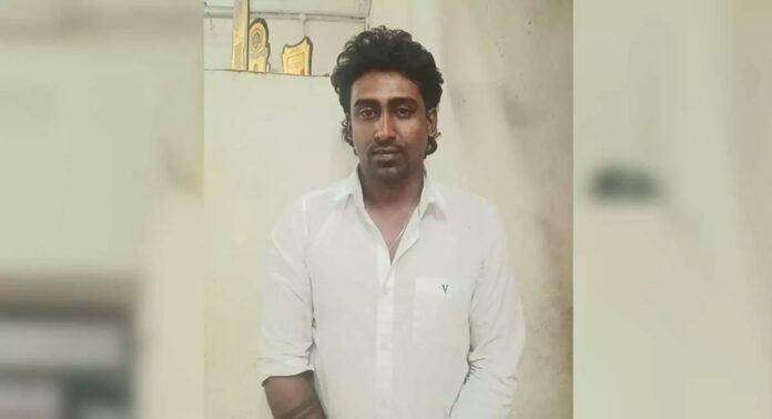 ലഹരി വിൽപ്പന നടത്തുന്നതിനിടയിൽ നിയമ വിദ്യാർഥി എക്സൈസ് സംഘത്തിൻ്റെ പിടിയിലായി ലഹരി വിൽപ്പന നടത്തുന്നതിനിടയിൽ നിയമ വിദ്യാർഥി എക്സൈസ് സംഘത്തിൻ്റെ പിടിയിലായി