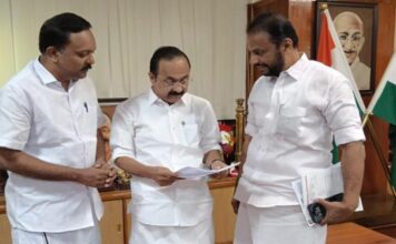 ഭാരത് മാലാ പദ്ധതിയിൽ ഉൾപ്പെടുത്തി കേന്ദ്ര സർക്കാർ നിർദേശിച്ച ഗ്രീൻ ഫീൽഡ് ഹൈവേ യാഥാർഥ്യമാക്കാൻ കേരള സർക്കാർ സമ്മർദം ചെലുത്തണമെന്ന് കാഞ്ഞിരപ്പള്ളി, പൂഞ്ഞാർ എം.എൽ.എമാർ