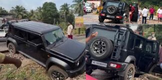 റെയില്വേ ഗേറ്റ് അടക്കുന്നതിനിടെ മുറിച്ചു കടക്കാൻ ശ്രമിച്ച ജീപ്പ് ട്രാക്കിൽ കുടുങ്ങി