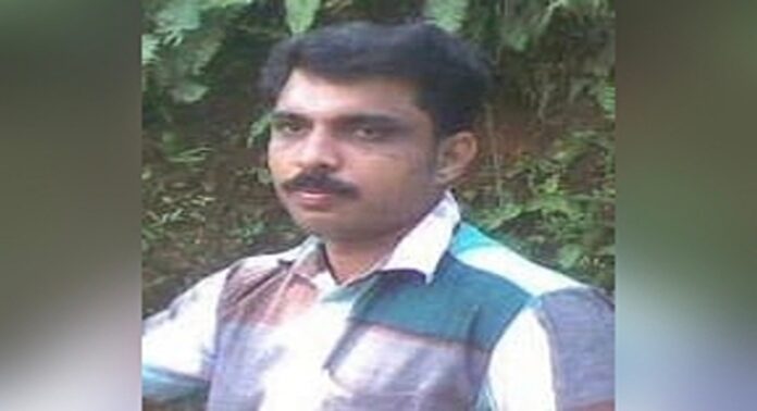 കോന്നി ചെങ്ങറയിൽ ഇലക്ട്രീഷ്യൻ ഷോക്കേറ്റ് മരിച്ചു കോന്നി ചെങ്ങറയിൽ ഇലക്ട്രീഷ്യൻ ഷോക്കേറ്റ് മരിച്ചു