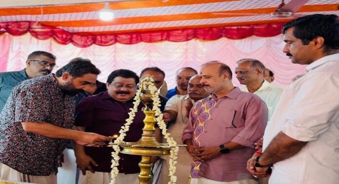 അംബായാഗം 2026 : ഓഫീസ് ഉദ്ഘാടനം എം. ജയചന്ദ്രൻ നിർവഹിച്ചു ; ഒരുക്കങ്ങൾ സജീവം അംബായാഗം 2026 : ഓഫീസ് ഉദ്ഘാടനം എം. ജയചന്ദ്രൻ നിർവഹിച്ചു ; ഒരുക്കങ്ങൾ സജീവം