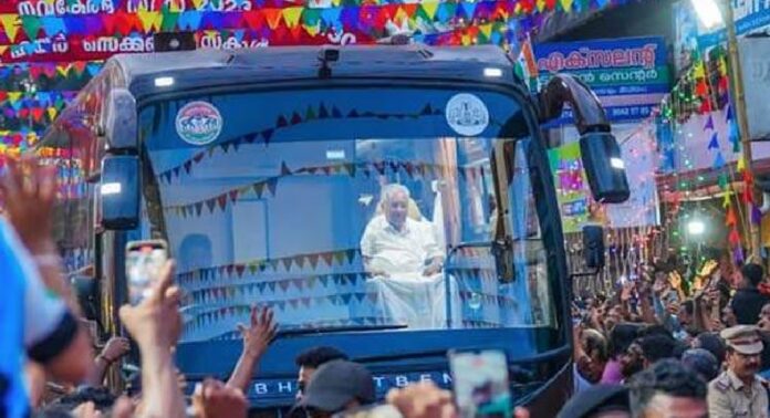 കോഴിക്കോട് -ബംഗളൂരു റൂട്ടില് ഓടുന്ന കെഎസ്ആര്ടിസിയുടെ നവകേരള ബസ് സൂപ്പര് ഹിറ്റ് കോഴിക്കോട് -ബംഗളൂരു റൂട്ടില് ഓടുന്ന കെഎസ്ആര്ടിസിയുടെ നവകേരള ബസ് സൂപ്പര് ഹിറ്റ്