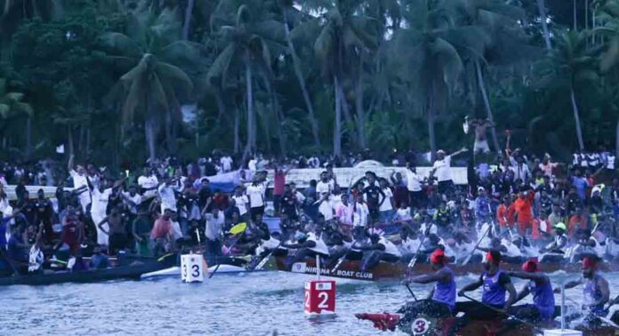 സിബിഎല് ആറാം സീസണ് കല്ലടയിലെ രണ്ടാം ലീഗ് മത്സരത്തിലും അരോമ ചുണ്ടന് ജയം സിബിഎല് ആറാം സീസണ് കല്ലടയിലെ രണ്ടാം ലീഗ് മത്സരത്തിലും അരോമ ചുണ്ടന് ജയം