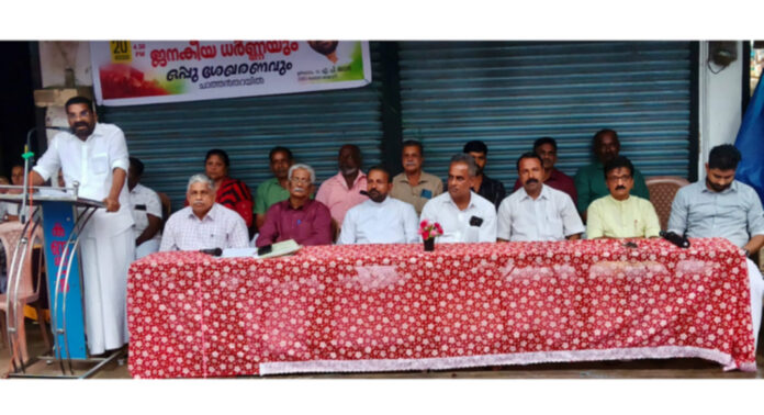 ജനവാസ മേഖലയിലെ വില്ലേജുകളെ പരിസ്ഥിതിലോല മേഖലയിൽ നിന്നും ഒഴിവാക്കണം : എ.പി.ജയൻ ജനവാസ മേഖലയിലെ വില്ലേജുകളെ പരിസ്ഥിതിലോല മേഖലയിൽ നിന്നും ഒഴിവാക്കണം : എ.പി.ജയൻ