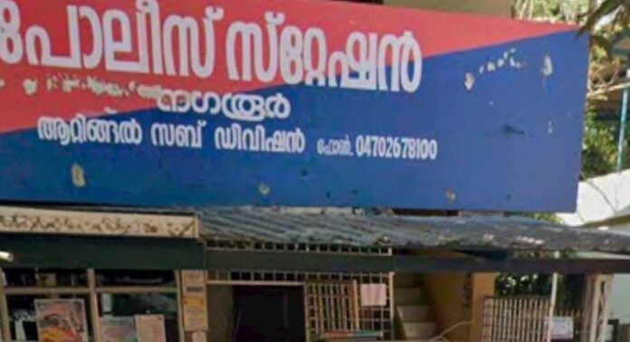 നഗരൂർ പോലീസ് സ്റ്റേഷൻ വളപ്പിൽ സൂക്ഷിച്ചിരുന്ന തൊണ്ടിമുതലായ ബൈക്ക് മോഷണം പോയി നഗരൂർ പോലീസ് സ്റ്റേഷൻ വളപ്പിൽ സൂക്ഷിച്ചിരുന്ന തൊണ്ടിമുതലായ ബൈക്ക് മോഷണം പോയി