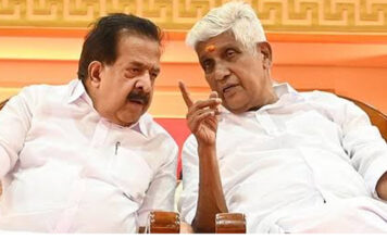 ജി. സുകുമാരൻ നായരെ എൻഎസ്എസ് ആസ്ഥാനത്തെത്തി സന്ദർശിച്ച് മന്ത്രി രമേശ് ചെന്നിത്തല