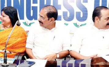 പിഎം ശ്രീ ; പദ്ധതി നടപ്പാക്കുന്നതിൽ കോൺഗ്രസ് രാഷ്ട്രീയകാര്യസമിതി യോഗത്തിൽ ശക്തമായ എതിർപ്പ്