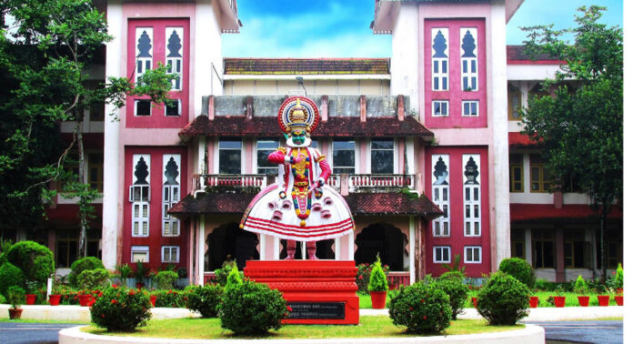 പാഠ്യപദ്ധതിയിൽ വൻ അഴിച്ചുപണിയുമായി കുസാറ്റ് ; 20% ഫ്ലെക്സിബിൾ സിലബസ് നടപ്പാക്കും പാഠ്യപദ്ധതിയിൽ വൻ അഴിച്ചുപണിയുമായി കുസാറ്റ് ; 20% ഫ്ലെക്സിബിൾ സിലബസ് നടപ്പാക്കും