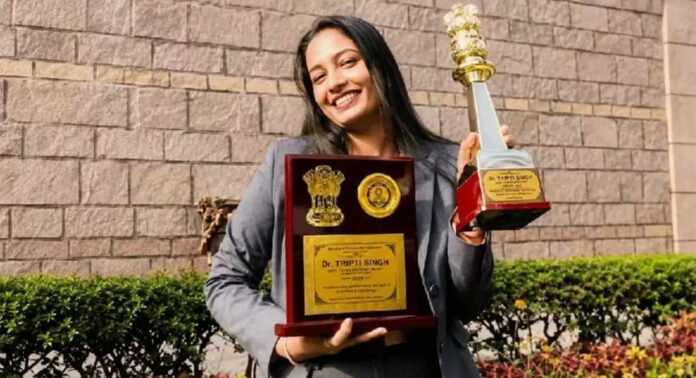 വ്യാജ ഐഎഎസ് ഉദ്യോഗസ്ഥയായി പണം തട്ടിയെടുത്തു ; ‘നിയമസഭാ’ വ്ലോഗിന് പിന്നാലെ യുവതി അറസ്റ്റിൽ വ്യാജ ഐഎഎസ് ഉദ്യോഗസ്ഥയായി പണം തട്ടിയെടുത്തു ; ‘നിയമസഭാ’ വ്ലോഗിന് പിന്നാലെ യുവതി അറസ്റ്റിൽ