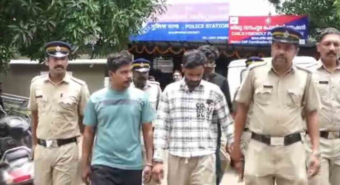 12 കിലോ എംഡിഎംഎ വേട്ട : പ്രതികൾക്കായി കസ്റ്റഡി അപേക്ഷ നൽകി പോലീസ് 12 കിലോ എംഡിഎംഎ വേട്ട : പ്രതികൾക്കായി കസ്റ്റഡി അപേക്ഷ നൽകി പോലീസ്