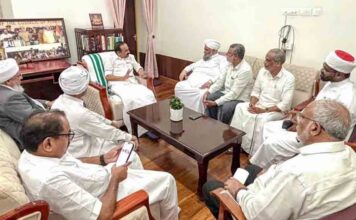കാന്തപുരത്തിൻ്റെ പ്രസ്താവനയെ തുറന്നെതിർത്ത മുഖ്യമന്ത്രിയെ ക്ലിഫ് ഹൗസിലെത്തി കണ്ട് എപി വിഭാഗം നേതാക്കൾ