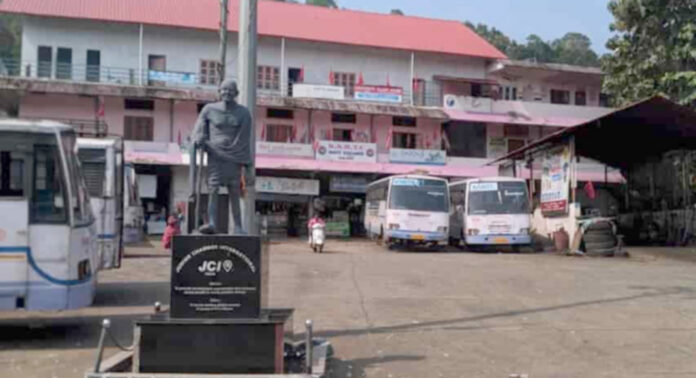 കോന്നി – കോട്ടയം കെ.എസ്.ആര്.റ്റി.സി. ബസ് സര്വീസ് നിലച്ചു : യാത്രക്കാര് പ്രതിസന്ധിയില് കോന്നി – കോട്ടയം കെ.എസ്.ആര്.റ്റി.സി. ബസ് സര്വീസ് നിലച്ചു : യാത്രക്കാര് പ്രതിസന്ധിയില്