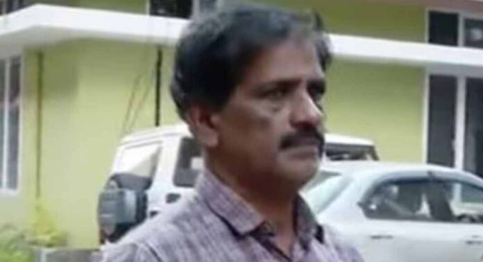 കുമാരമംഗലം പോക്സോ കേസ് : ഒന്നാം പ്രതി രഘുവിന് 25 വർഷം കഠിന തടവും പിഴയും കുമാരമംഗലം പോക്സോ കേസ് : ഒന്നാം പ്രതി രഘുവിന് 25 വർഷം കഠിന തടവും പിഴയും