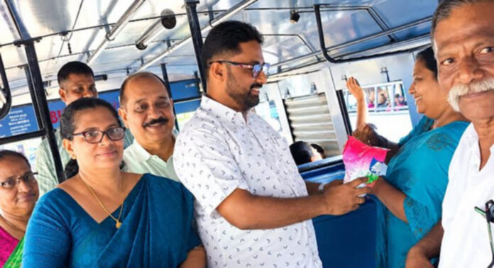 പ്രിയദർശിനി പദ്ധതിയുടെ നൂറാം ദിനത്തോടനുബന്ധിച്ച് റാന്നിയില് മധുരം വിതരണം ചെയ്തു പ്രിയദർശിനി പദ്ധതിയുടെ നൂറാം ദിനത്തോടനുബന്ധിച്ച് റാന്നിയില് മധുരം വിതരണം ചെയ്തു