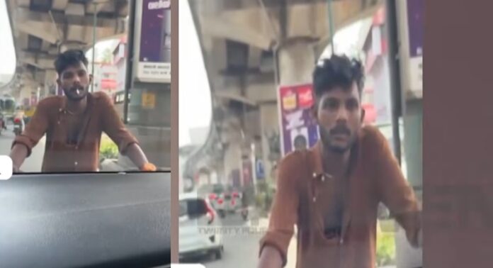 റോഡിൽ വാഹനങ്ങൾ തടഞ്ഞ് നിർത്തുകയും പോലീസുകാരനെ ആക്രമിക്കുകയും ചെയ്ത പ്രതിയെ സ്റ്റേഷൻ ജാമ്യത്തിൽ വിട്ടയച്ചതിൽ വ്യാപക പ്രതിഷേധം റോഡിൽ വാഹനങ്ങൾ തടഞ്ഞ് നിർത്തുകയും പോലീസുകാരനെ ആക്രമിക്കുകയും ചെയ്ത പ്രതിയെ സ്റ്റേഷൻ ജാമ്യത്തിൽ വിട്ടയച്ചതിൽ വ്യാപക പ്രതിഷേധം