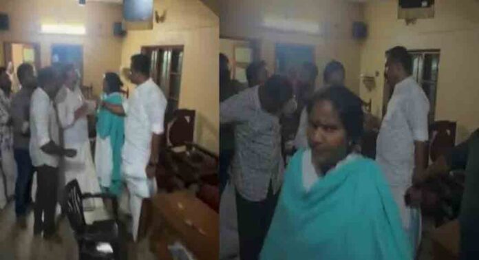 കോൺഗ്രസ് പ്രവർത്തകരുടെ തമ്മിൽത്തല്ല് : രമ്യ ഹരിദാസിന്റെ പരാതിയിൽ 7 കോൺഗ്രസ് പ്രവർത്തകർക്കെതിരെ കേസ് കോൺഗ്രസ് പ്രവർത്തകരുടെ തമ്മിൽത്തല്ല് : രമ്യ ഹരിദാസിന്റെ പരാതിയിൽ 7 കോൺഗ്രസ് പ്രവർത്തകർക്കെതിരെ കേസ്