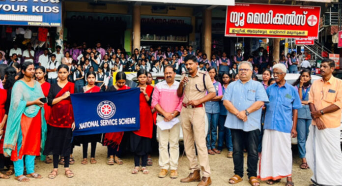 റാന്നി എം.എസ്. ഹയര് സെക്കന്ഡറി സ്കൂളിൽ എൻ.എസ്.എസ്. ദിനാഘോഷവും ‘തൂഫാൻ വാരിയേഴ്സ്’ പ്രഖ്യാപനവും നടന്നു റാന്നി എം.എസ്. ഹയര് സെക്കന്ഡറി സ്കൂളിൽ എൻ.എസ്.എസ്. ദിനാഘോഷവും ‘തൂഫാൻ വാരിയേഴ്സ്’ പ്രഖ്യാപനവും നടന്നു