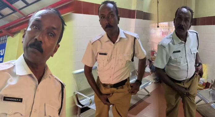 തൃശൂർ മെഡിക്കൽ കോളജിൽ രോഗിയുടെ കൂട്ടിരിപ്പുകാരനെ സെക്യൂരിറ്റി ജീവനക്കാരൻ മദ്യലഹരിയിൽ അസഭ്യം വിളിച്ചതായി പരാതി തൃശൂർ മെഡിക്കൽ കോളജിൽ രോഗിയുടെ കൂട്ടിരിപ്പുകാരനെ സെക്യൂരിറ്റി ജീവനക്കാരൻ മദ്യലഹരിയിൽ അസഭ്യം വിളിച്ചതായി പരാതി