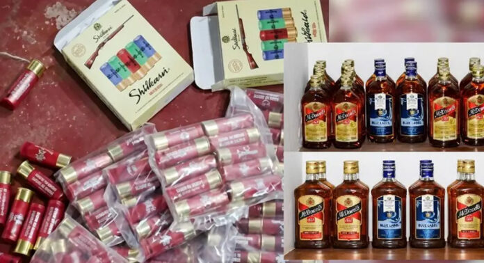 താമരശ്ശേരിയിൽ അടച്ചിട്ട വീട്ടിൽനിന്ന് 70 തിരകളും 63 കുപ്പി വിദേശമദ്യവും കണ്ടെടുത്തു ; ഒരാൾ പിടിയിൽ താമരശ്ശേരിയിൽ അടച്ചിട്ട വീട്ടിൽനിന്ന് 70 തിരകളും 63 കുപ്പി വിദേശമദ്യവും കണ്ടെടുത്തു ; ഒരാൾ പിടിയിൽ