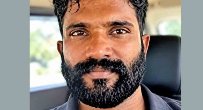 റോഡിൽ കിടന്നിരുന്ന കാറിൽ നിന്നും ഒരു കോടിയുടെ എംഡിഎംഎ പിടികൂടി റോഡിൽ കിടന്നിരുന്ന കാറിൽ നിന്നും ഒരു കോടിയുടെ എംഡിഎംഎ പിടികൂടി