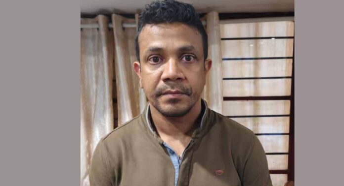 വധശ്രമ കേസിൽ ഒളിവിൽ പോയ പ്രതി 29 വർഷത്തിന് ശേഷം കണ്ണൂരിൽ പിടിയിൽ വധശ്രമ കേസിൽ ഒളിവിൽ പോയ പ്രതി 29 വർഷത്തിന് ശേഷം കണ്ണൂരിൽ പിടിയിൽ