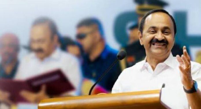 മുഖ്യമന്ത്രിയുടെ വിഐപി ഡ്യൂട്ടിക്ക് ഭക്ഷ്യസുരക്ഷാ ഉദ്യോഗസ്ഥർ മുഖ്യമന്ത്രിയുടെ വിഐപി ഡ്യൂട്ടിക്ക് ഭക്ഷ്യസുരക്ഷാ ഉദ്യോഗസ്ഥർ