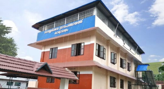 പൊതുസ്ഥലങ്ങളിലെ അനധികൃത ബോര്ഡുകള്ക്കും ബാനറുകള്ക്കും 5,000 രൂപ വീതം പിഴ ഇടാക്കും : വടശ്ശേരിക്കര ഗ്രാമപഞ്ചായത്ത് പൊതുസ്ഥലങ്ങളിലെ അനധികൃത ബോര്ഡുകള്ക്കും ബാനറുകള്ക്കും 5,000 രൂപ വീതം പിഴ ഇടാക്കും : വടശ്ശേരിക്കര ഗ്രാമപഞ്ചായത്ത്