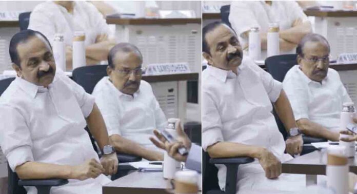 വിദ്യാർഥികളായി സതീശനും മന്ത്രിമാരും ; ഐഐഎമ്മിലെ ക്ലാസ് ഇന്ന് അവസാനിക്കും വിദ്യാർഥികളായി സതീശനും മന്ത്രിമാരും ; ഐഐഎമ്മിലെ ക്ലാസ് ഇന്ന് അവസാനിക്കും