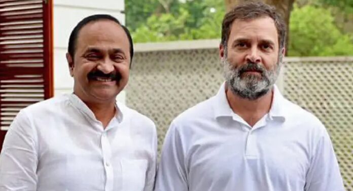 രാഹുൽ ഗാന്ധിയും മുഖ്യമന്ത്രി വി.ഡി. സതീശനും തമ്മിലെ കൂടിക്കാഴ്ച അവസാനിച്ചു രാഹുൽ ഗാന്ധിയും മുഖ്യമന്ത്രി വി.ഡി. സതീശനും തമ്മിലെ കൂടിക്കാഴ്ച അവസാനിച്ചു