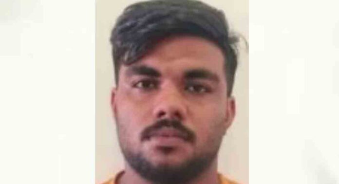 സ്നാപ്ചാറ്റ് വഴി പരിചയപ്പെട്ട യുവതിയുടെ നഗ്നചിത്രങ്ങൾ പ്രചരിപ്പിച്ചു : വിദേശത്തേക്ക് കടക്കാൻ ശ്രമിച്ച യുവാവ് പിടിയിൽ സ്നാപ്ചാറ്റ് വഴി പരിചയപ്പെട്ട യുവതിയുടെ നഗ്നചിത്രങ്ങൾ പ്രചരിപ്പിച്ചു : വിദേശത്തേക്ക് കടക്കാൻ ശ്രമിച്ച യുവാവ് പിടിയിൽ