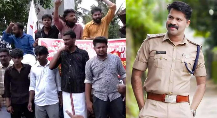 വിവാദങ്ങൾക്ക് പിന്നാലെ കന്റോണ്മെന്റ് എസ്എച്ച്ഒ സതീഷ് കുമാർ അവധിയിൽ പ്രവേശിച്ചു വിവാദങ്ങൾക്ക് പിന്നാലെ കന്റോണ്മെന്റ് എസ്എച്ച്ഒ സതീഷ് കുമാർ അവധിയിൽ പ്രവേശിച്ചു