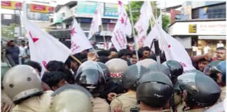 ഡൽഹിയിലെ അറസ്റ്റിൽ പ്രതിഷേധിച്ച് എസ്എഫ്ഐ പാലക്കാട് റെയിൽവേ സ്റ്റേഷനിലേക്ക് നടത്തിയ മാർച്ച് സംഘർഷഭരിതമായി