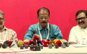 വ്യക്തിപരമായ കാരണങ്ങളാൽ നിലവിലെ ജില്ലാ സെക്രട്ടറി സ്ഥാനം ഒഴിഞ്ഞുവെന്ന് പാലക്കാട് സിപിഎം മുൻ ജില്ലാസെക്രട്ടറി ഇഎൻ സുരേഷ് ബാബു