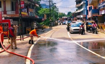 റാന്നി ഗ്രാമപഞ്ചായത്ത് ഓഫീസിന് മുന്നിലെ അപകടഭീഷണിയായ മണൽക്കൂനകൾ നീക്കം ചെയ്തു ; ആശ്വാസത്തോടെ യാത്രക്കാർ 